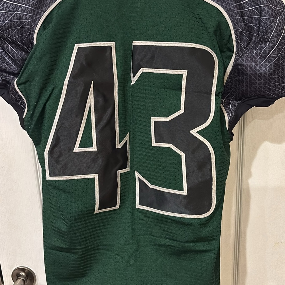Under Armour Hawaii Rainbow Warriors Jersey - Picture 7 of 8